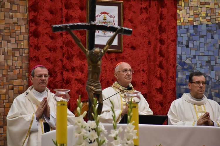 Msza św. i procesja eucharystyczna w Gdyni