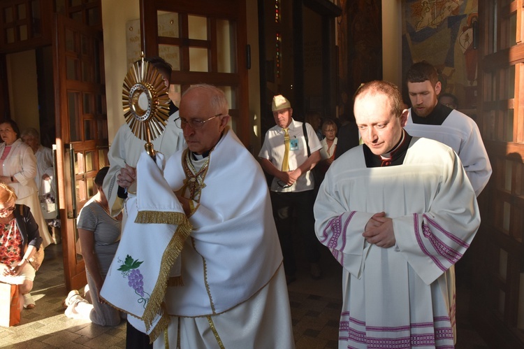 Msza św. i procesja eucharystyczna w Gdyni