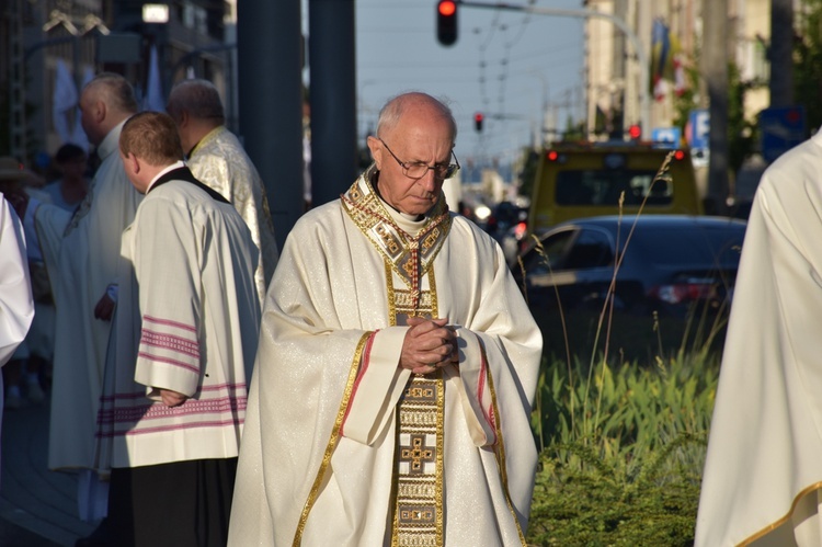 Msza św. i procesja eucharystyczna w Gdyni