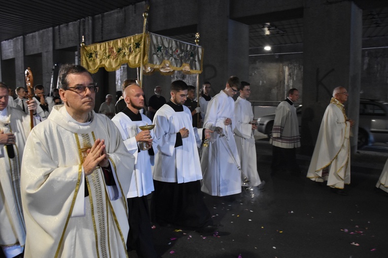 Msza św. i procesja eucharystyczna w Gdyni