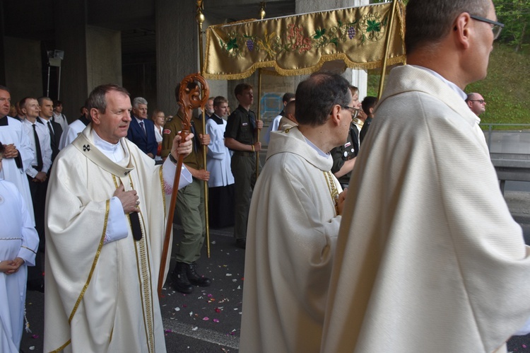 Msza św. i procesja eucharystyczna w Gdyni