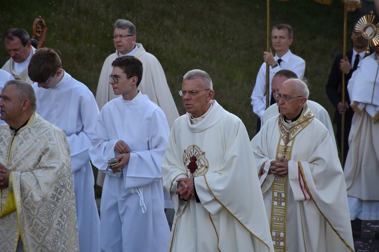 Msza św. i procesja eucharystyczna w Gdyni