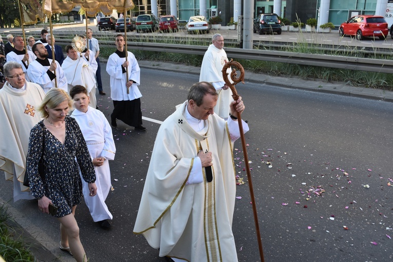 Msza św. i procesja eucharystyczna w Gdyni
