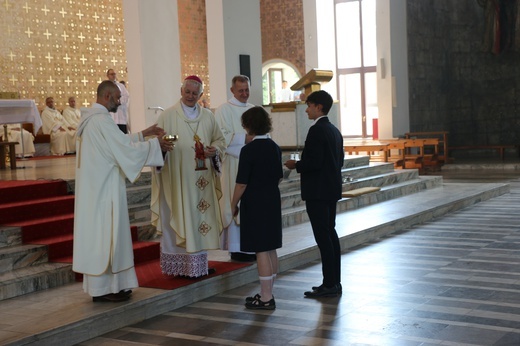 Szesnasty i siedemnasty diakon stały w archidiecezji 