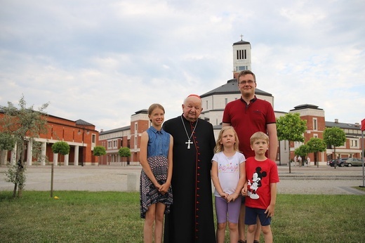 Peregrynacja ikony Świętej Rodziny w sanktuarium św. Jana Pawła II