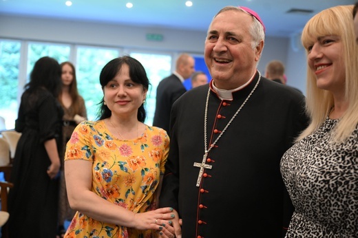 Spotkanie nuncjusza z uchodźcami