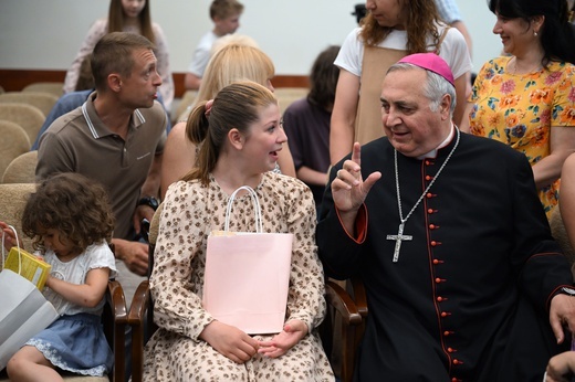 Spotkanie nuncjusza z uchodźcami