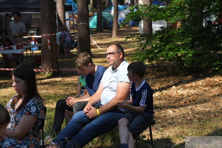 Wakacje z tatą nad i pod wodą