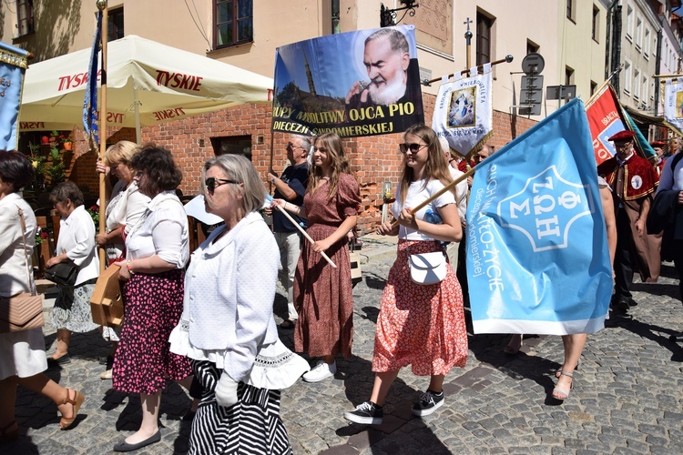 Zakończenie IV Kongresu Eucharystycznego