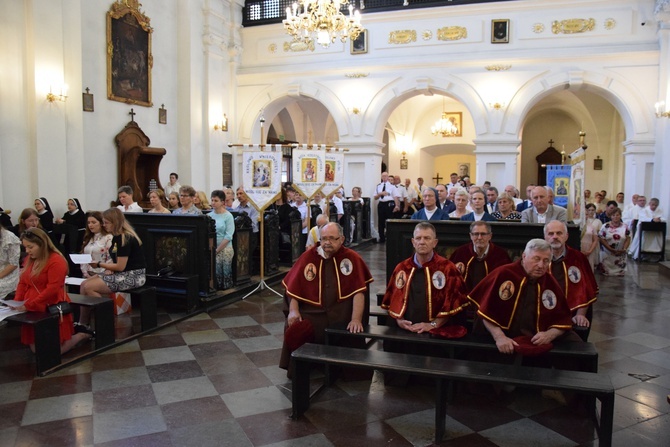 Zakończenie IV Kongresu Eucharystycznego