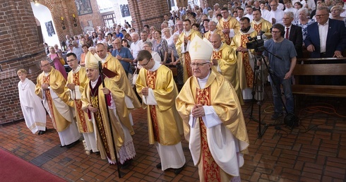 Bp Dajczak: Nie można zmienić Credo na "ja sądzę"