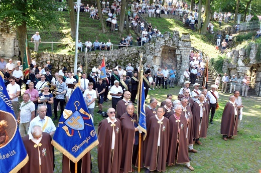 Pielgrzymka Mężczyzn i Młodzieńców na Górze Świętej Anny