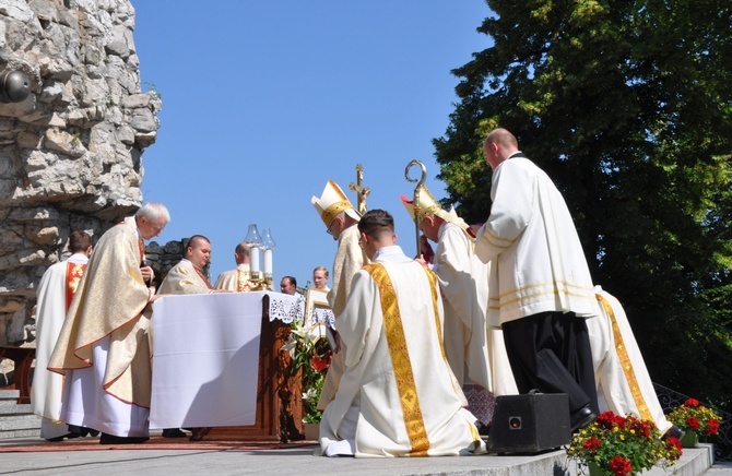 Pielgrzymka Mężczyzn i Młodzieńców na Górze Świętej Anny