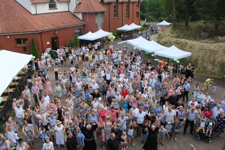 Festyn na Szmaragdowym Wzgórzu