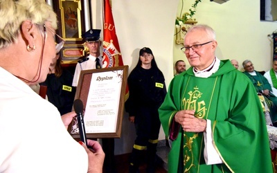 W Jaźwinie pożegnali ks. Stanisława Kucharskiego. Pracował tam prawie 40 lat