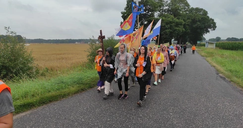 Zapisz się online i chodź z nami!