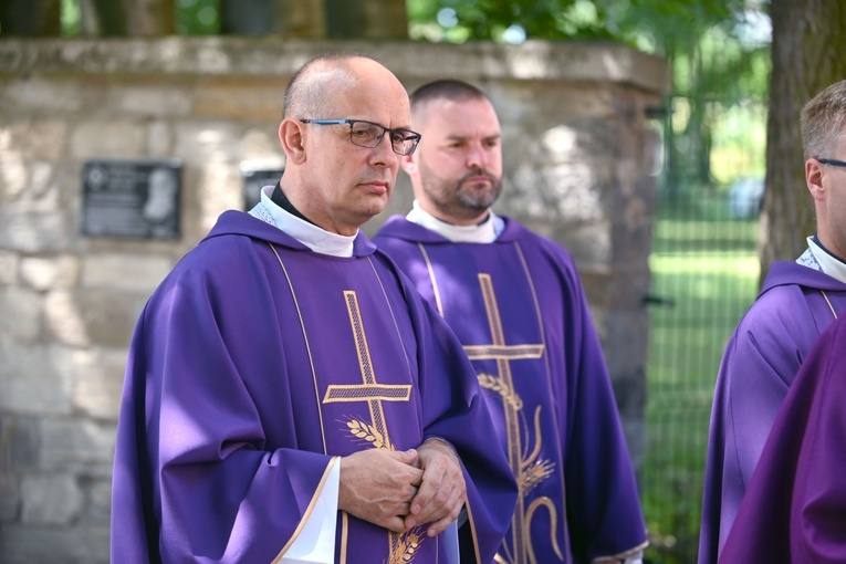 Ząbkowice Śl. Pożegnali ks. Stanisława Matuszewskiego SAC