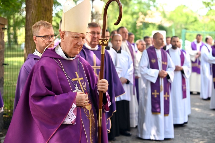 Ząbkowice Śl. Pożegnali ks. Stanisława Matuszewskiego SAC