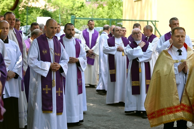 Ząbkowice Śl. Pożegnali ks. Stanisława Matuszewskiego SAC