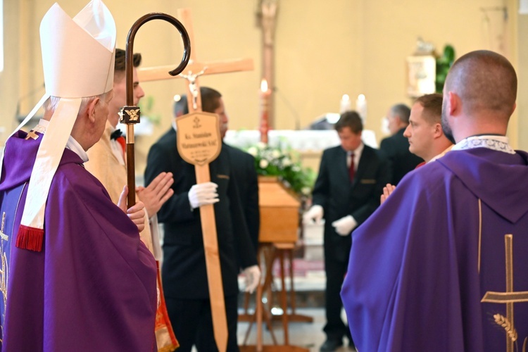 Ząbkowice Śl. Pożegnali ks. Stanisława Matuszewskiego SAC