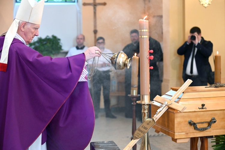 Ząbkowice Śl. Pożegnali ks. Stanisława Matuszewskiego SAC