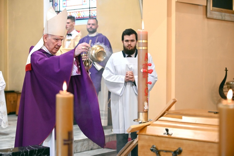 Ząbkowice Śl. Pożegnali ks. Stanisława Matuszewskiego SAC