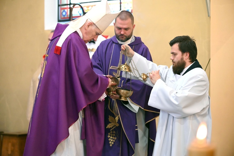 Ząbkowice Śl. Pożegnali ks. Stanisława Matuszewskiego SAC