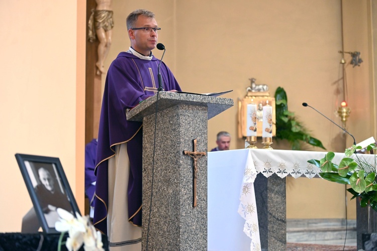 Ząbkowice Śl. Pożegnali ks. Stanisława Matuszewskiego SAC