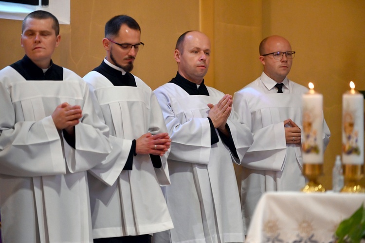 Ząbkowice Śl. Pożegnali ks. Stanisława Matuszewskiego SAC