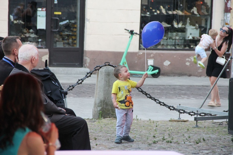 Tarnów. Festiwal naprawdę Dobrej Książki