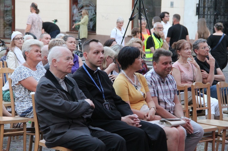 Tarnów. Festiwal naprawdę Dobrej Książki