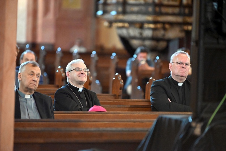 Świdnica. Konferencja podsumowująca konserwację i rewitalizację wnętrza katedry