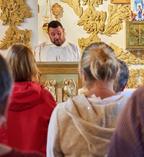 Z Bartnicy do Głuszycy. Pokutna procesja i noc walki za Polskę