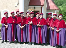 ▲	Przybyła silna reprezentacja z Nowej Rudy-Słupca.
