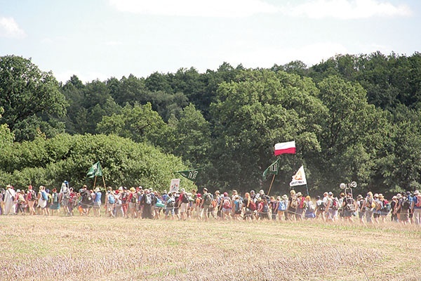 ▲	W tym roku pątnicy wyruszą do Matki Bożej pod hasłem: „Chrystus naszym pokojem”.