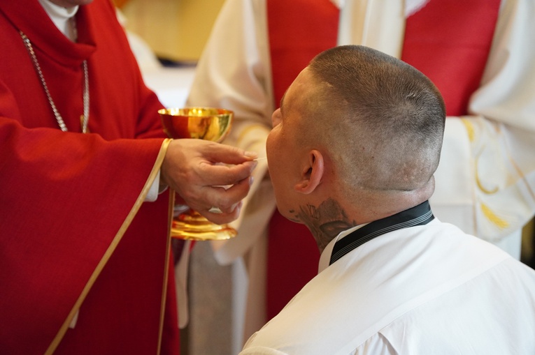 Chrzest, pierwsza Komunia św. i bierzmowanie w Zakładzie Karnym w Wołowie