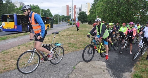 Wyruszyła Rowerowa Pielgrzymka Głogowska 