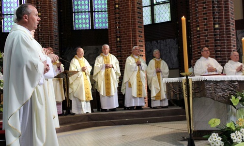 Bp Jan Kopiec: Jubileusz uczy, daje jeszcze bardziej dojrzałe spojrzenie