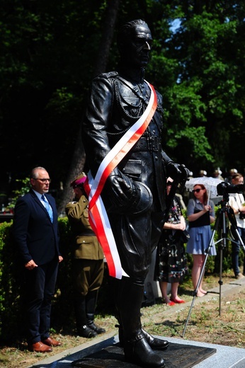 Odsłonięto pomnik gen. Bolesława Wieniawa-Długoszowskiego