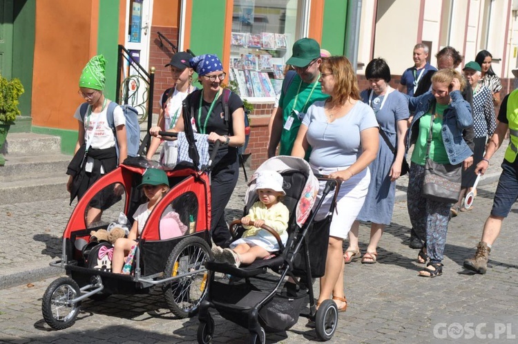 Z Otynia na Jasną Górę