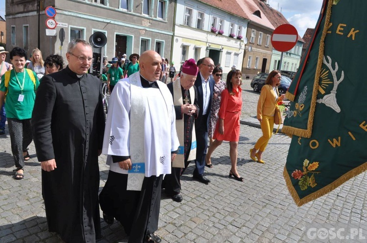 Z Otynia na Jasną Górę