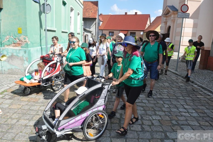 Z Otynia na Jasną Górę