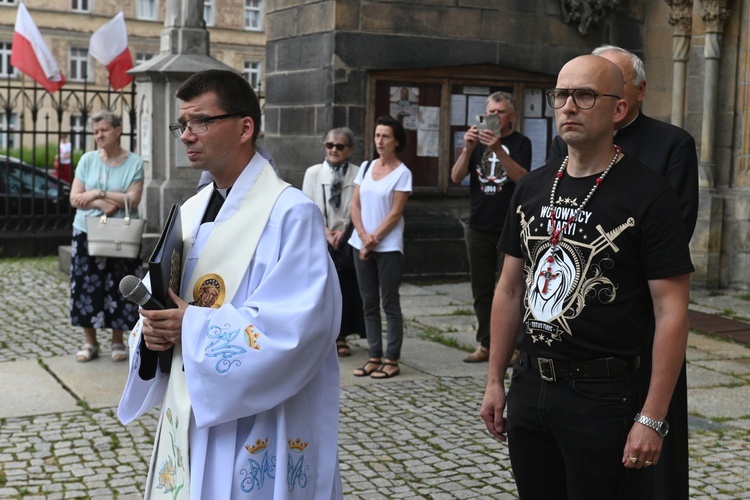 Świdnica. Rozpoczęcie peregrynacji obrazu MB Łaskawej Strażniczki Polski