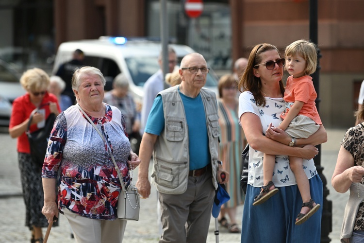 Świdnica. Rozpoczęcie peregrynacji obrazu MB Łaskawej Strażniczki Polski