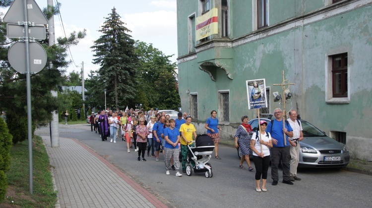 Łagiewniki. XV Piesza Pielgrzymka do MB Pocieszenia w Stoszowie