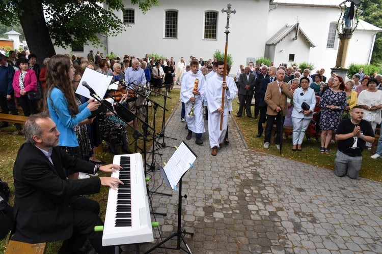 Odpust i jubileusz w Domosławicach