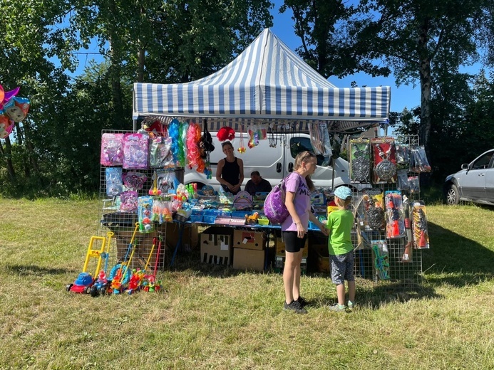 Wakacyjny piknik w Nowej Rudzie Słupcu