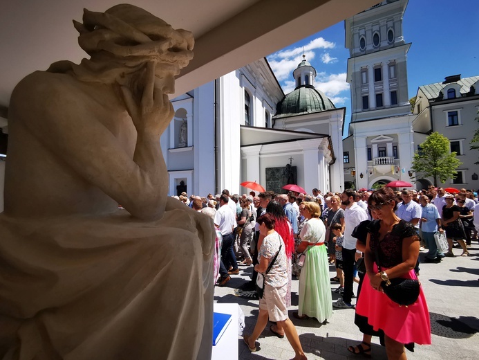 Poświęcenie figury Chrystusa Frasobliwego