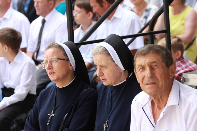 Poświęcenie figury Chrystusa Frasobliwego