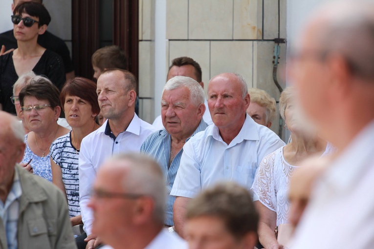 Poświęcenie figury Chrystusa Frasobliwego